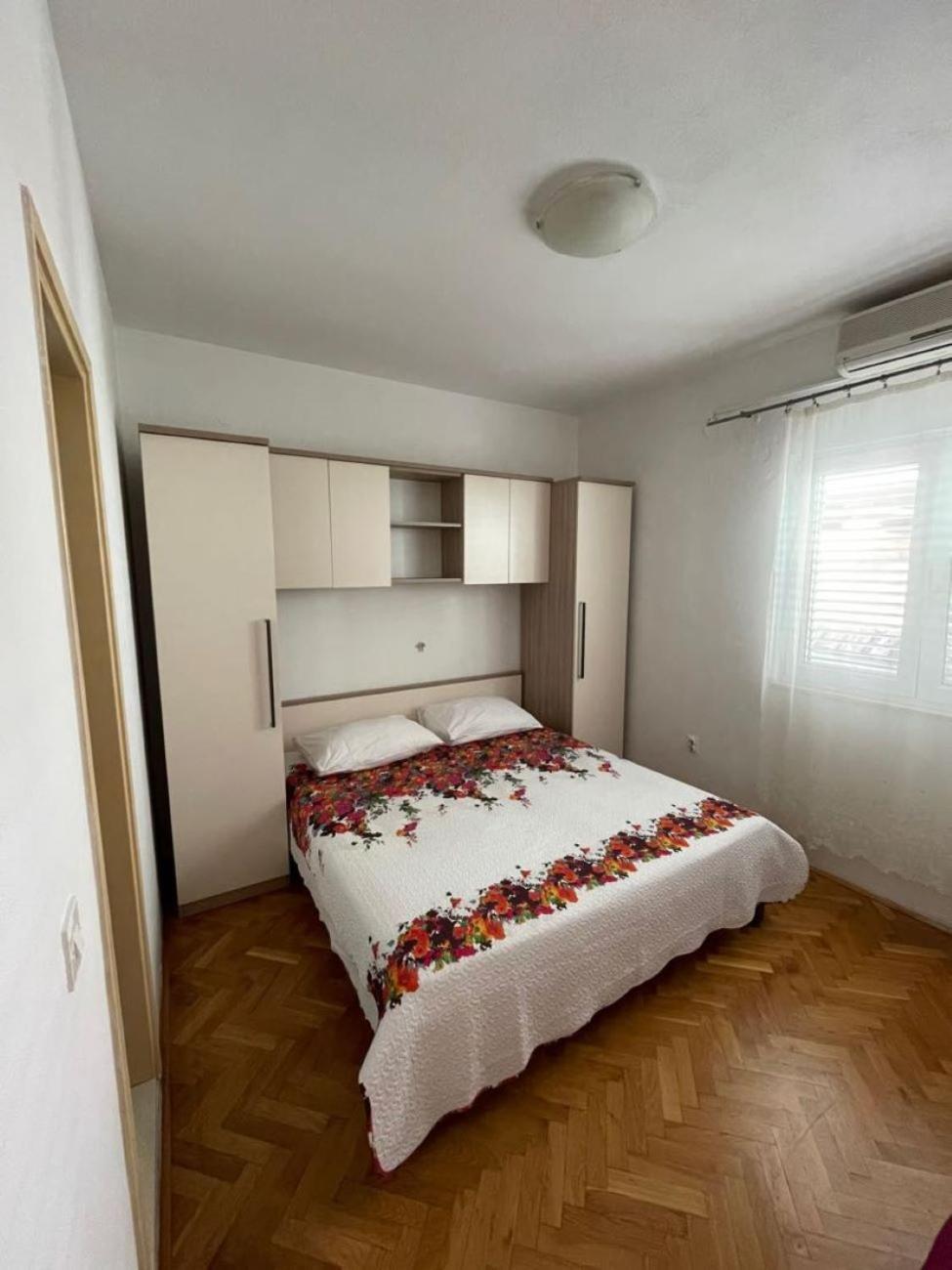 Apartment Martina Tucepi Ngoại thất bức ảnh