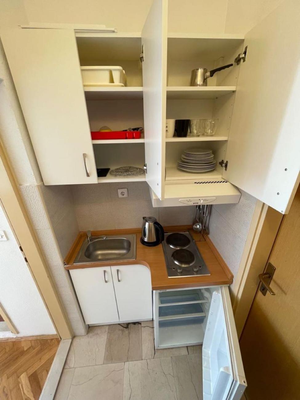 Apartment Martina Tucepi Ngoại thất bức ảnh